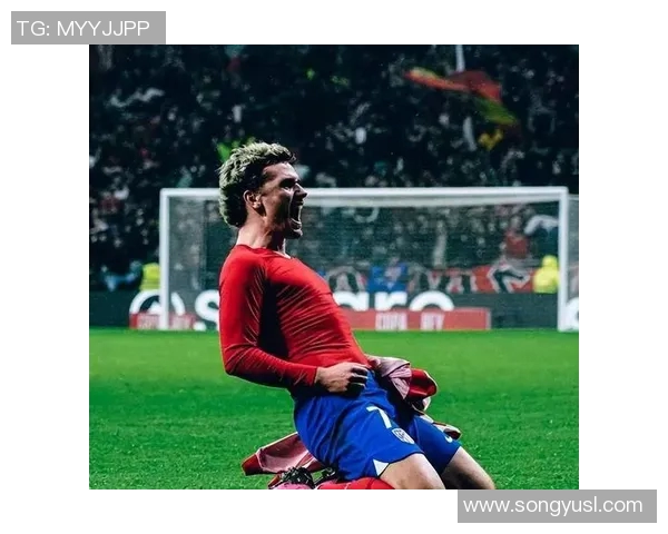 坠落与重生一位足球巨星如何在低谷中找回自我实现救赎